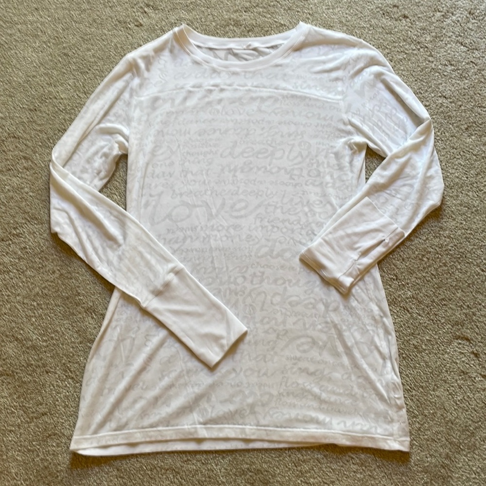 Lululemon tee